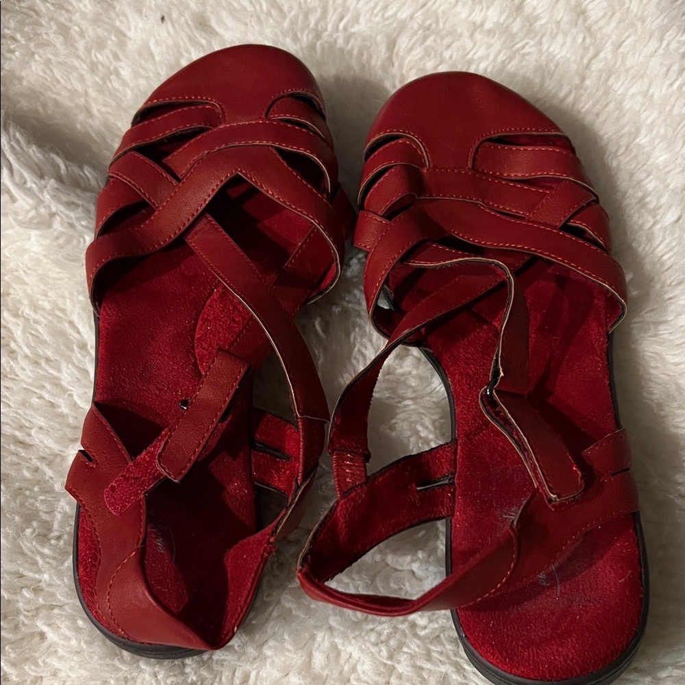 Easy Spirit Women's Red Strappy Sandals